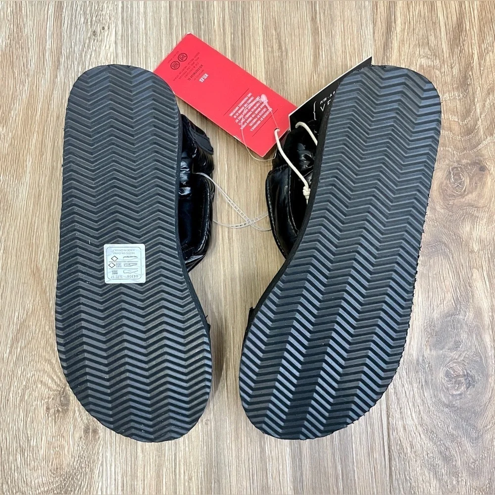 New XTI URBAN BRAND STREET STYLE Women’s Black Vegan Flatform Puffer Size 6.5/37